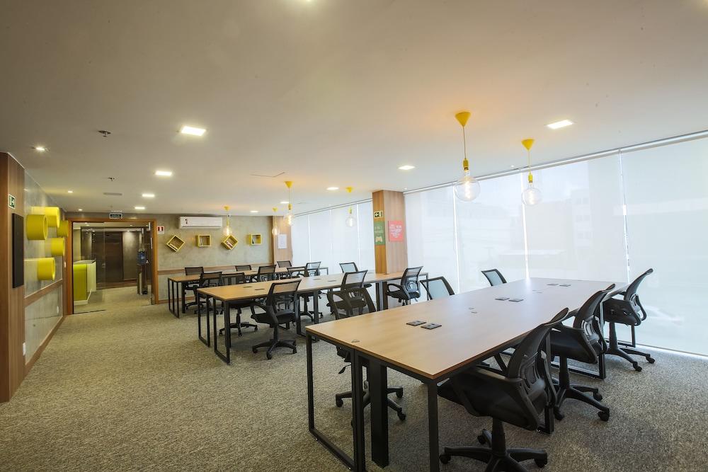 I5 Play Hotel Aguas Claras Ngoại thất bức ảnh